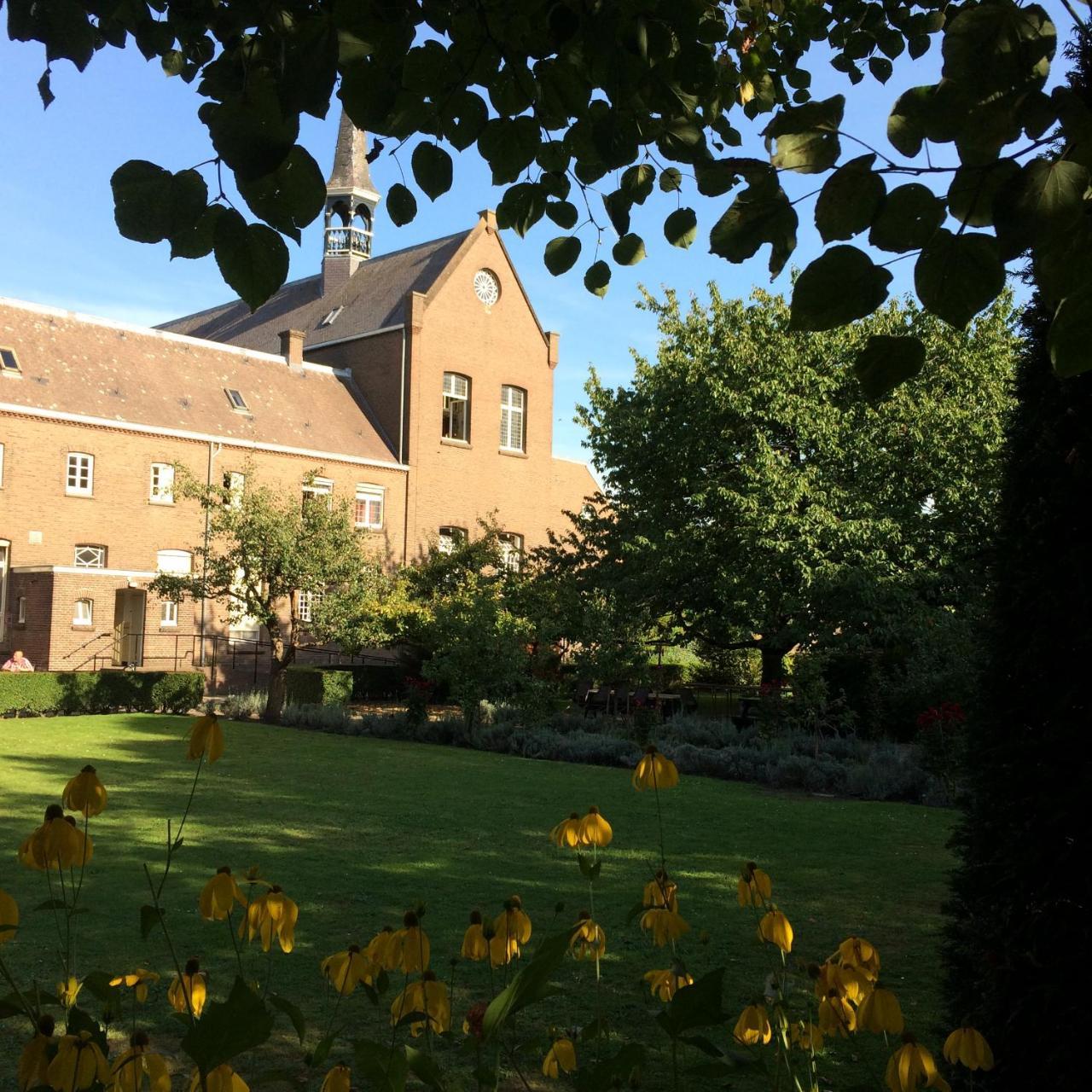 Het Klooster Breda Hotel ภายนอก รูปภาพ